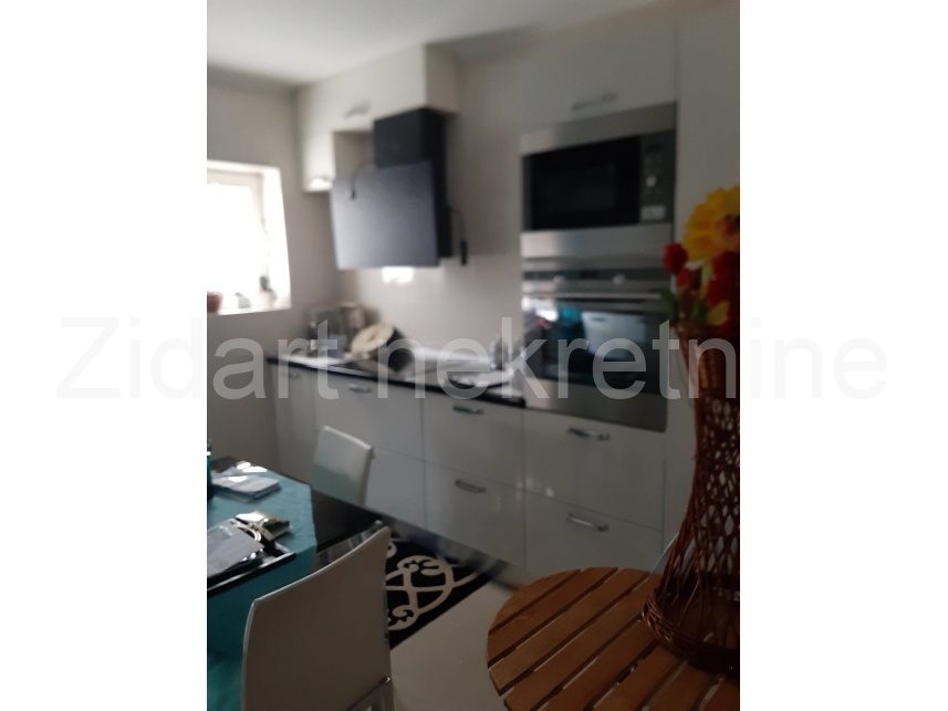 Квартира, 1001 м², 300 000$ — FAKTOR